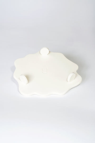 WAVY PEDESTAL